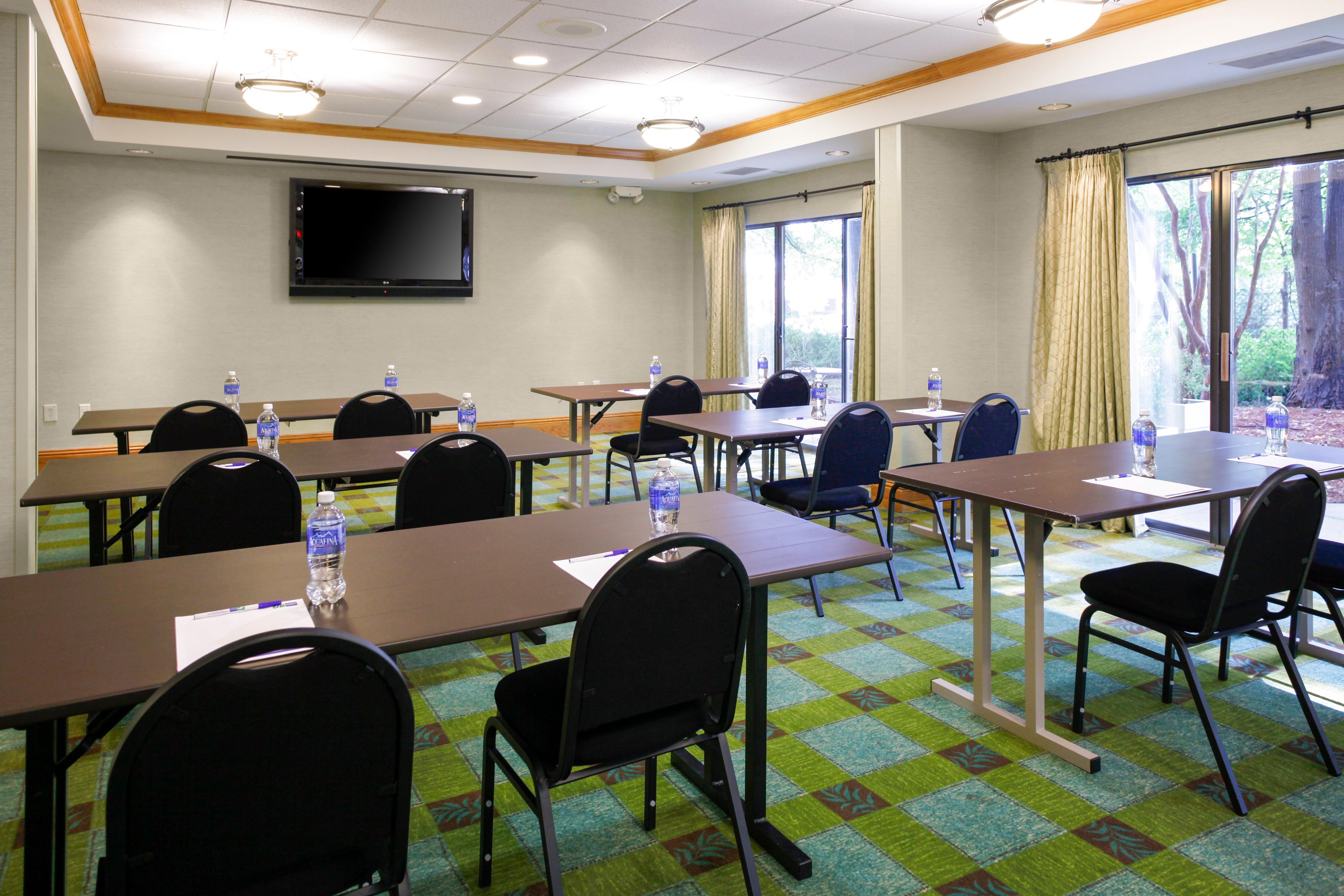 Holiday Inn Express Hotel & Suites Atlanta Buckhead By Ihg Buitenkant foto