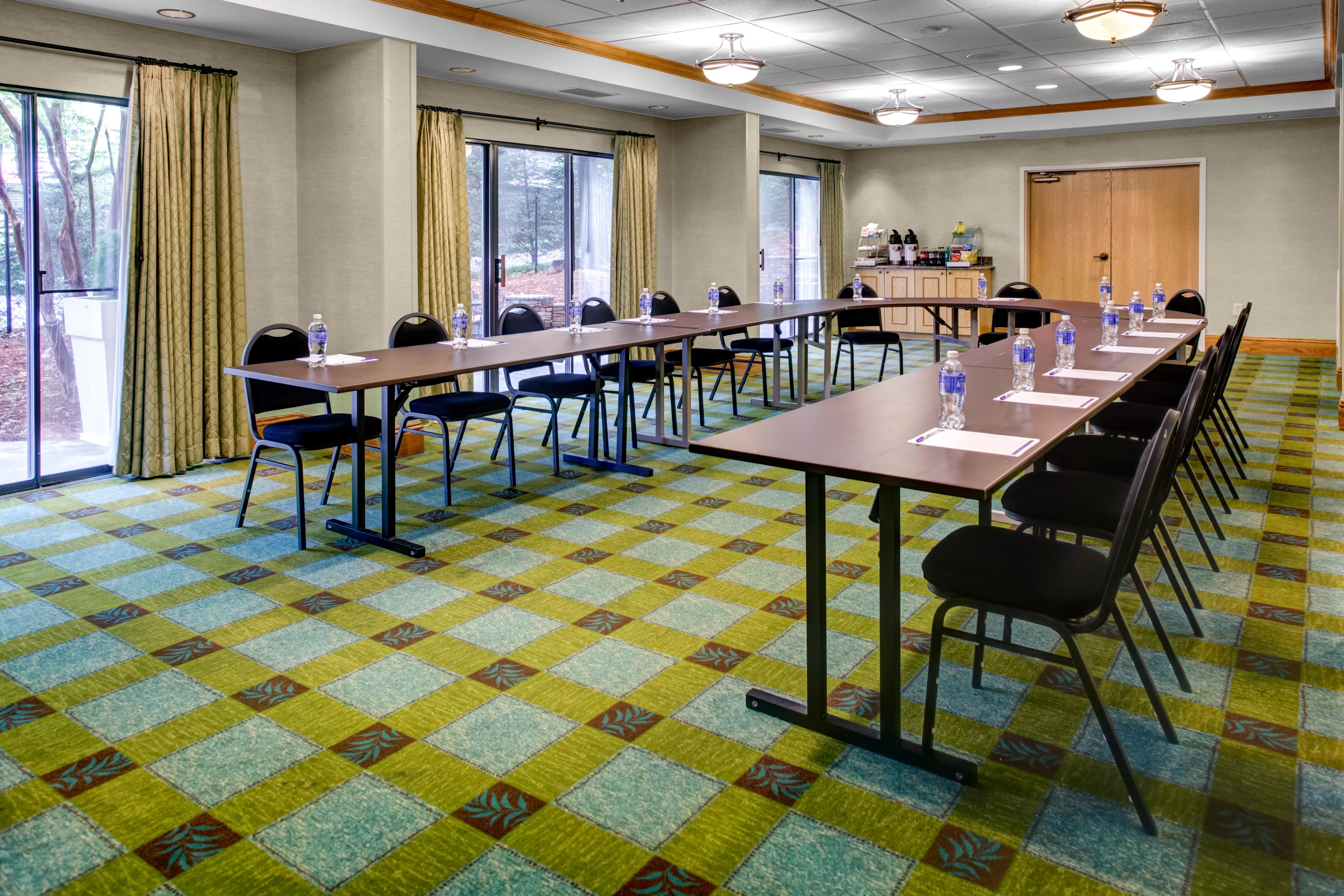 Holiday Inn Express Hotel & Suites Atlanta Buckhead By Ihg Buitenkant foto