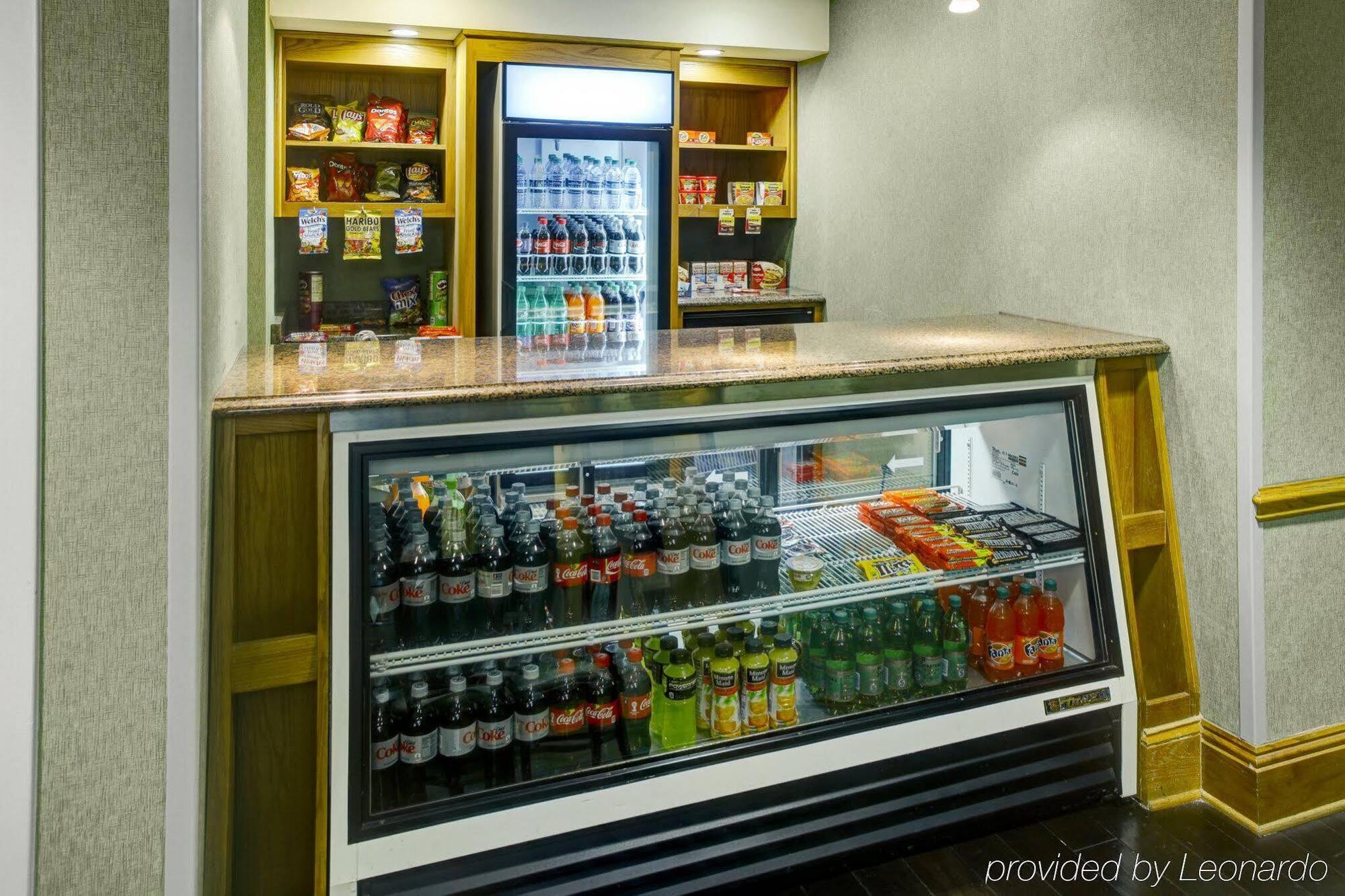 Holiday Inn Express Hotel & Suites Atlanta Buckhead By Ihg Buitenkant foto